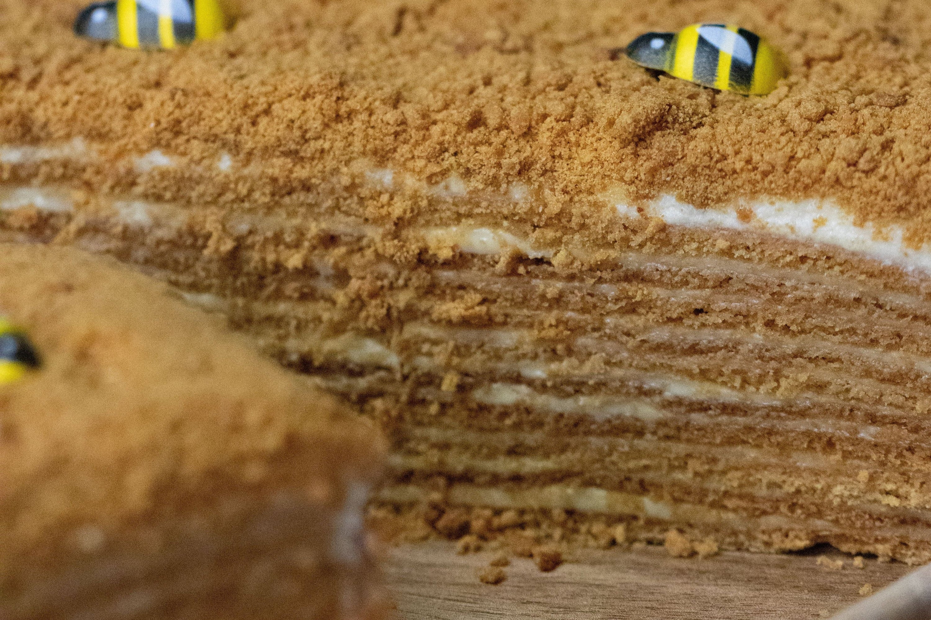 Honey Cake ( 12-Layer)